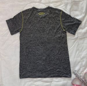 Under Armour Men's T-Shirt