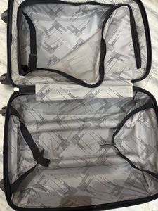 Safari Stylish Trolley Suitcase