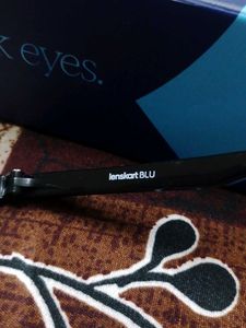 Stylish Cat-Eye Eyeglasses
