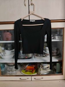 Black Square Neck Long Sleeve Top