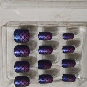 Purple Ombre Fish Scale Press-On Nails