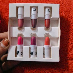MyGlamm Luscious Matte Mini Lipstick Kit