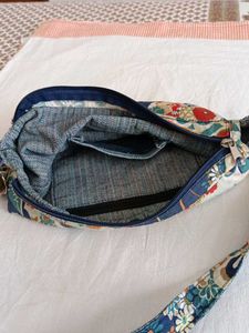 a set of two sling bag