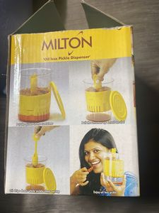 Milton oilless pickle dispenser