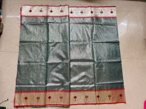 Trending Lotus muniya border paithani saree