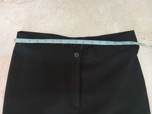 WOMEN'S BLACK PANTS