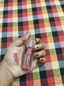 MILA BEAUTE GlossGirl Lip Gloss
