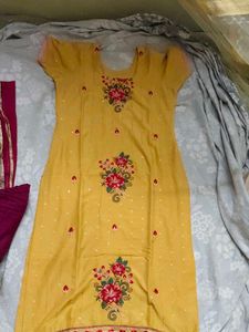 Beautiful Ethnic Kurta Set