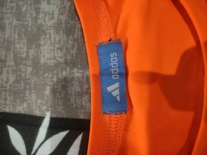Adidas Tshirt