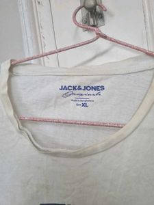 Classic White Crew Neck T-Shirt