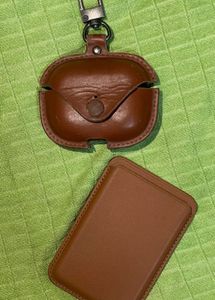 Brown Leather AirPod Case