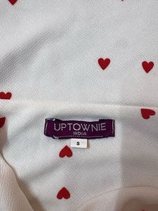 Cute Heart Print Boat Neck Top