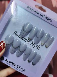 Almond Style Press-On Nails