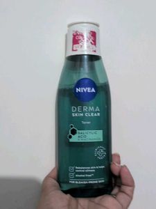 Nivea Derma Skin Clear Toner