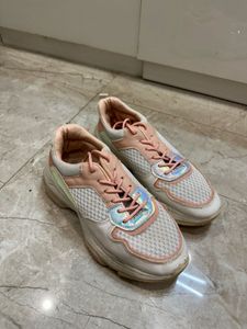 white pink shoes