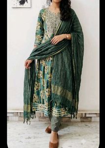 nayra cut kurti pajama duppta set