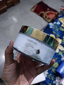 Namyaa Bust Plumping Cream