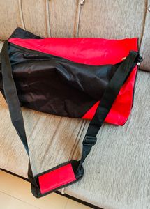 PRIZE DROP ALERT 🚨 RED AND BLACK Travel Bag