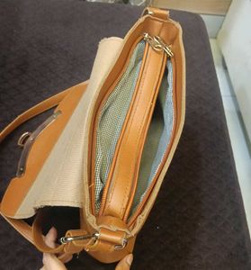 Stylish Tan Shoulder Bag With Free Gift 🎁