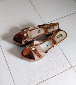 Stylish heels for Women SIZE UK 7