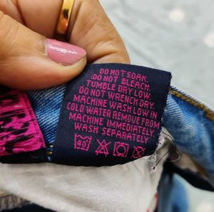 Branded Women Denim Jeans - 👖