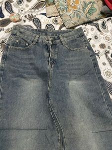 baggy vintage washed jeans