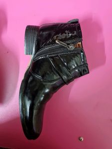 Girls Boots