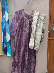 Elegant Purple Embroidered Kurti