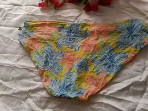 🇲🇰Floral Print Bikini Bottoms