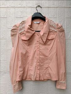 New with tag Chic Pink Lace Collar Puff Sleeve Top