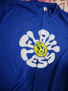 126.Blue Graphic Print T-Shirt