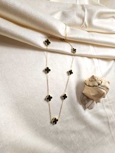 Anti-tarnish 7 Four Clover Long Chain Necklace