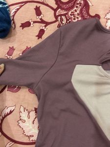 Cute Two-Tone Ribbed Crop Top