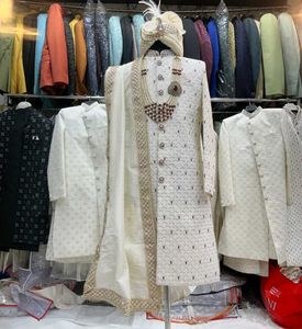 Men's Off-White Sherwani Set