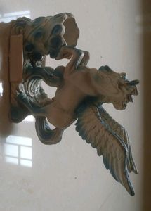 Beautiful Showpiece And Pen stand