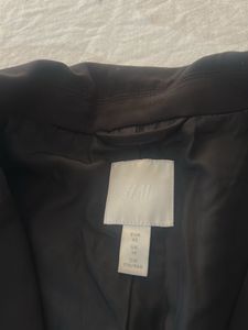 Women's Black Double-Breasted Blazer