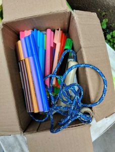 Art Markers & Craft Supplies Bundle
