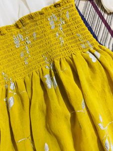 Chic Yellow off shoulder dress