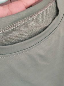 Stylish Mint Green Cropped Tee