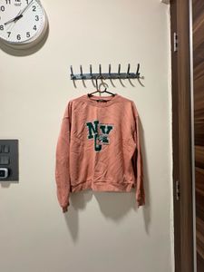 Pink NYC Graphic Sweatshirt ZUDIO