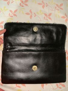 Black purse