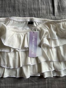 Off-Shoulder ruffle top