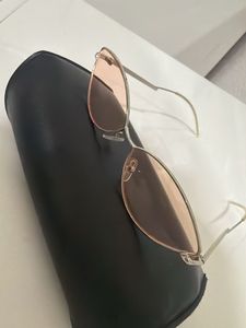 Chic Pink Cat-Eye Sunglasses