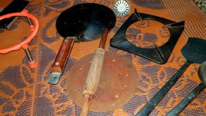 Vintage Kitchenware Set 7