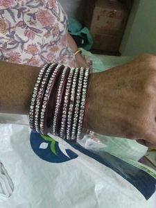 Sparkling Bangle Set