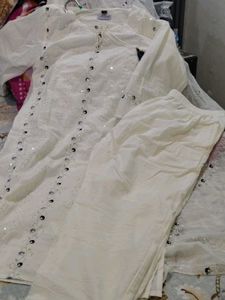 Elegant White Kurta Set with Embellishments