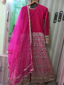 Rose pink 🩷 Embroidered gawn