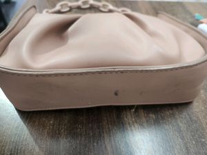Fashionable Hand Bag