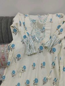 Elegant Floral  Kurta..