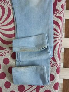 Men's Light Wash Slim Fit Jeans